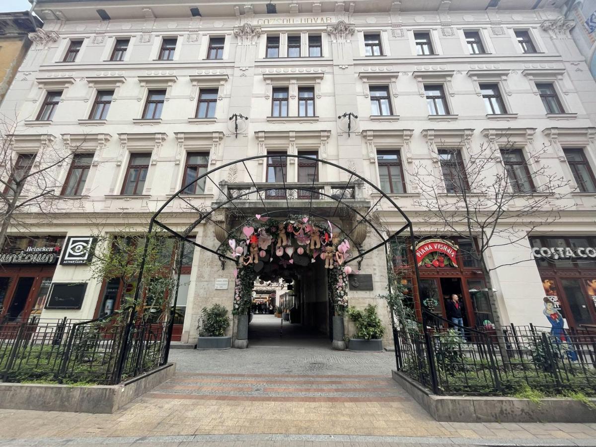 Luxurious Art Deco Apartment In The King Street Budapest Exterior photo